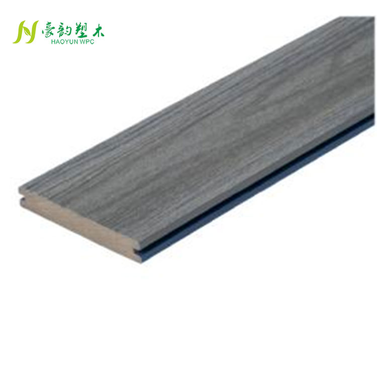 Este decking-ul WPC bun?